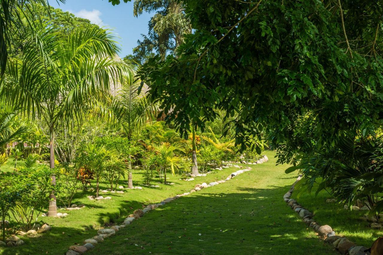 One Santuario Hotel Y Reserva Natural Паломино Экстерьер фото