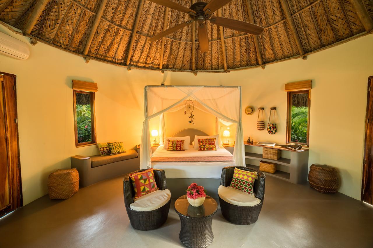 One Santuario Hotel Y Reserva Natural Паломино Экстерьер фото